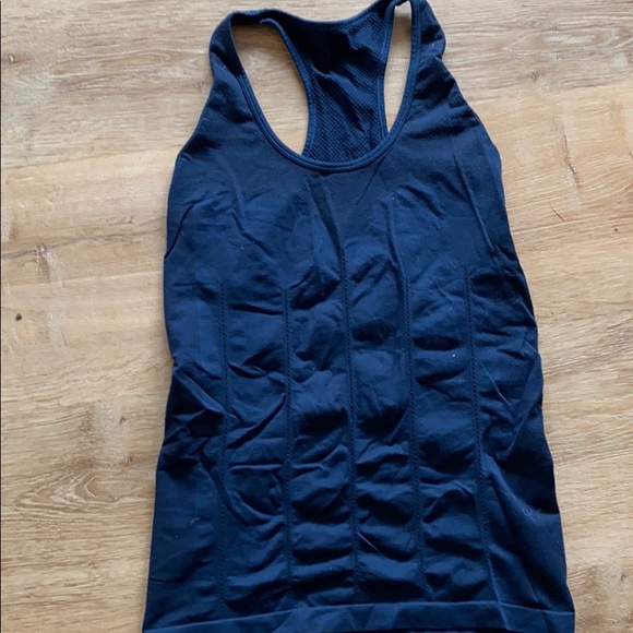 Fabletics Navy Seamless Racerback Tank - Picture 2 of 3